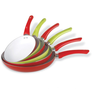 Colorful Coating with Bakelite Handle Ceramic Fry Pan